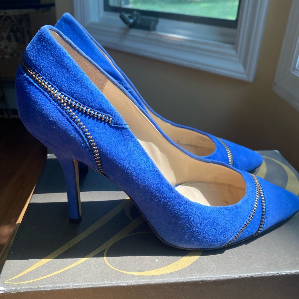 Enzo Angiolini Pop Culture Suede Pumps